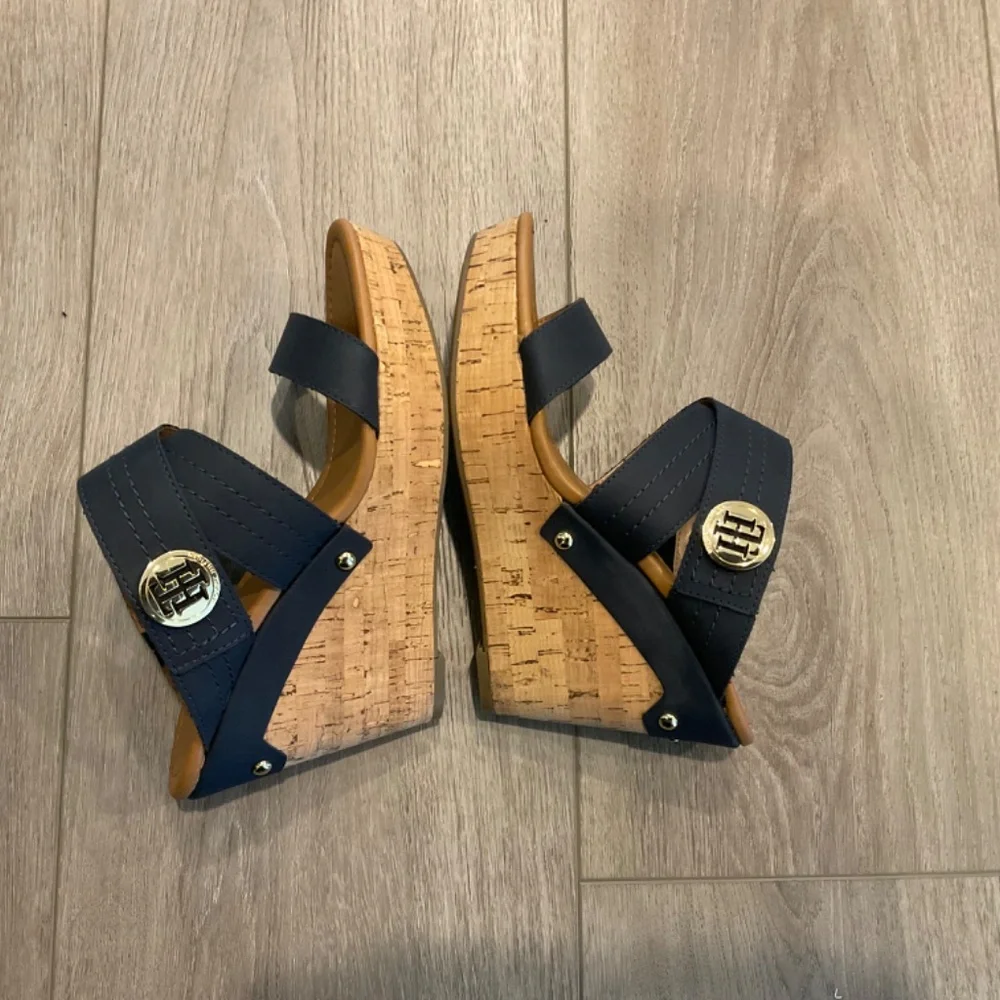 TOMMY HILFIGER Hilfiger Sandal Blue Slip On Size 9.5 NWOT - Picture 4 of 10